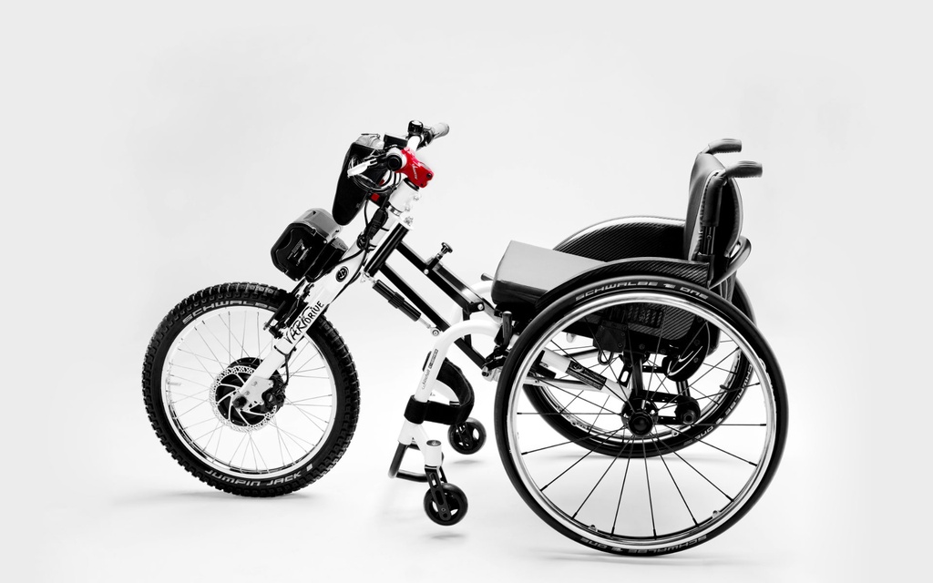 3eme roue électrique pour fauteuil roulant PRASCHBERGER VARIO DRIVE